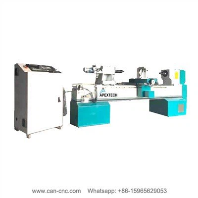 Liten dreiebenk i tre