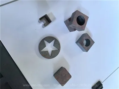 Fiberlasermetallskjæreprøver